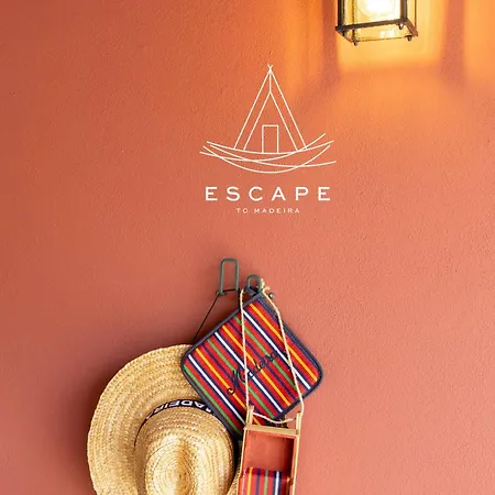 بيت للعطل Izzys Place By Escape To Madeira بونتا دو سول