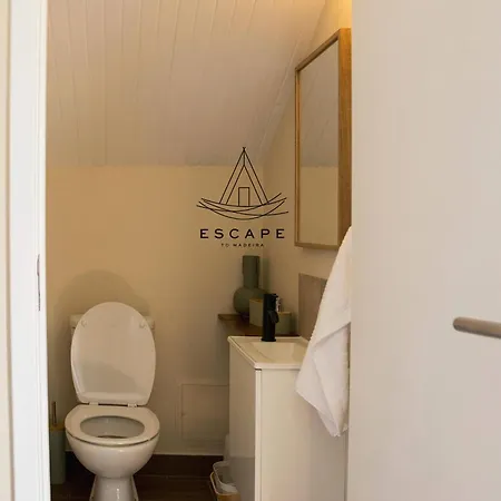 בית נופש Izzys Place By Escape To Madeira