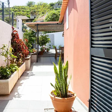 Izzys Place By Escape To Madeira בית נופש פונטה דו סול