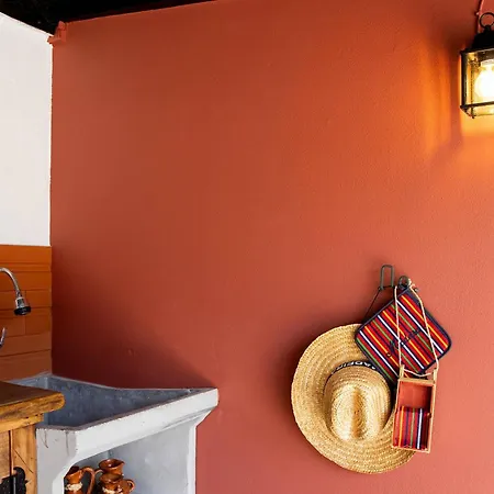 Izzys Place By Escape To Madeira * Ponta do Sol (Madeira)