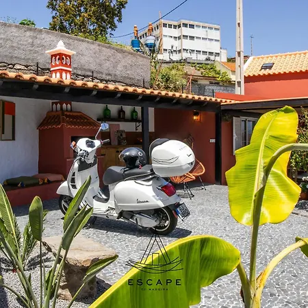 Izzys Place By Escape To Madeira בית נופש