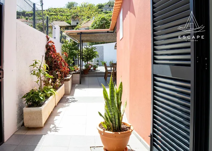 Izzys Place By Escape To Madeira Prázdninový dům Ponta do Sol (Madeira)